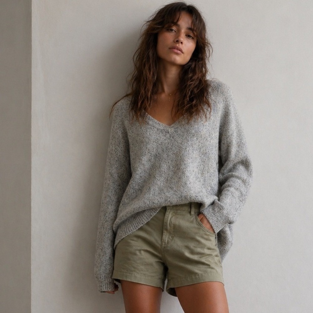 Brandy Melville Sweater Womens One Size Gray V Neck Marled Knit Oversized